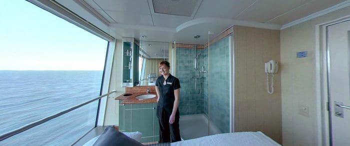P&O Cruises Aurora Interior Spa Treatment Room.jpg